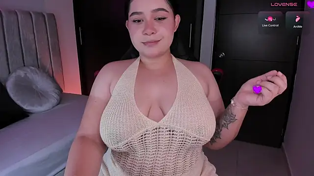 Snapshot of daniela_hornny chatting on March 2, 3:34 am daniela hornny online show from March 2, 3:34 am