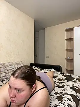 Snapshot of Comprom1se chatting on March 10, 9:21 am Comprom1se online show from March 10, 9:21 am