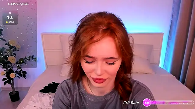 Snapshot of Phoenix_Margo chatting on February 13, 2:45 am Phoenix Margo online show from February 13, 2:45 am