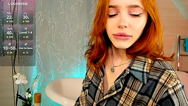 Snapshot of Phoenix_Margo chatting on March 4, 2:27 am Phoenix Margo online show from March 4, 2:27 am