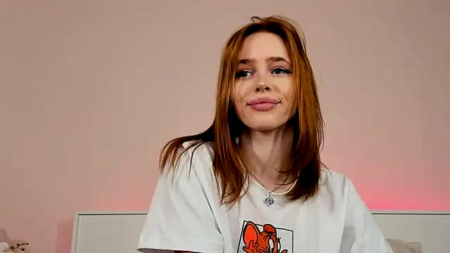 Snapshot of Phoenix_Margo chatting on March 20, 5:46 am Phoenix Margo online show from March 20, 5:46 am