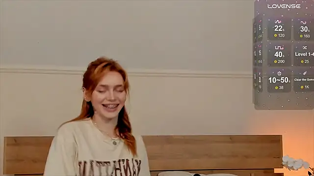 Snapshot of Phoenix_Margo chatting on September 10, 4:12 am Phoenix Margo online show from September 10, 4:12 am