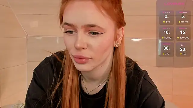 Snapshot of Phoenix_Margo chatting on October 21, 2:56 am Phoenix Margo online show from October 21, 2:56 am