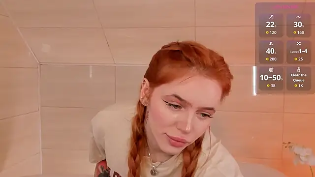 Snapshot of Phoenix_Margo chatting on October 28, 3:32 am Phoenix Margo online show from October 28, 3:32 am