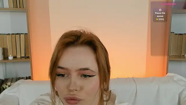 Snapshot of Phoenix_Margo chatting on November 5, 3:39 am Phoenix Margo online show from November 5, 3:39 am