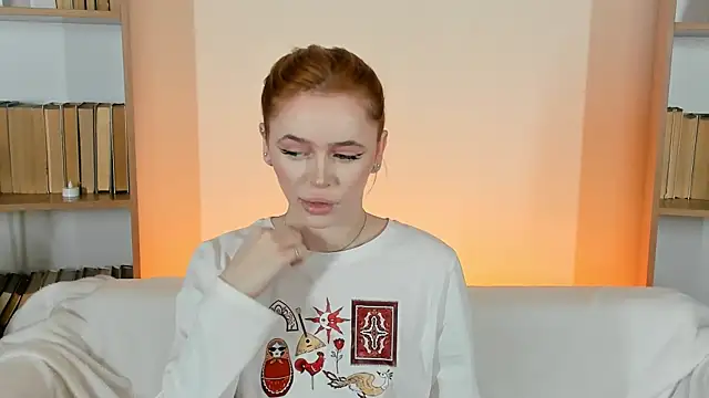 Snapshot of Phoenix_Margo chatting on November 9, 3:27 am Phoenix Margo online show from November 9, 3:27 am