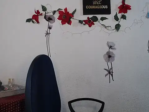 Liamiler01  online show from December 9, 11:58 am