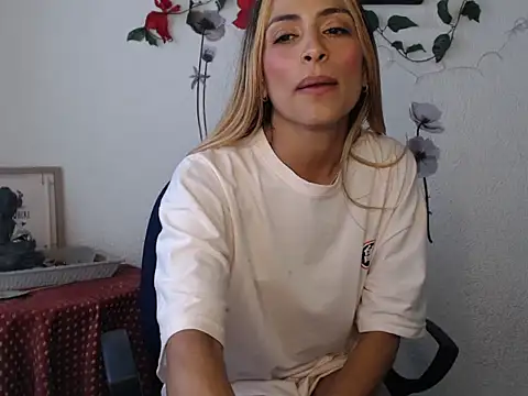 Liamiler01  online show from December 19, 3:52 pm