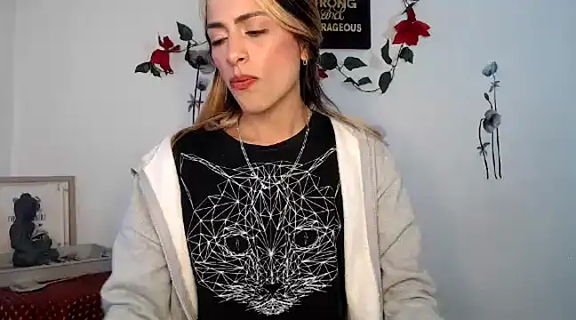 Liamiler01  online show from December 20, 11:21 am