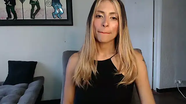 Liamiler01  online show from March 6, 3:13 pm