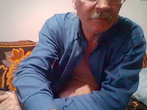 cumloverboyxx69 online show from February 6, 9:38 pm