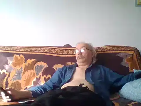 cumloverboyxx69 online show from February 23, 8:39 am