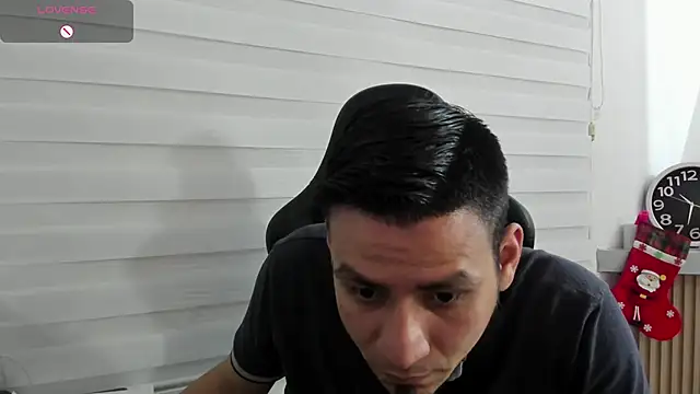 Rick Diesel  online show from December 1, 3:33 am