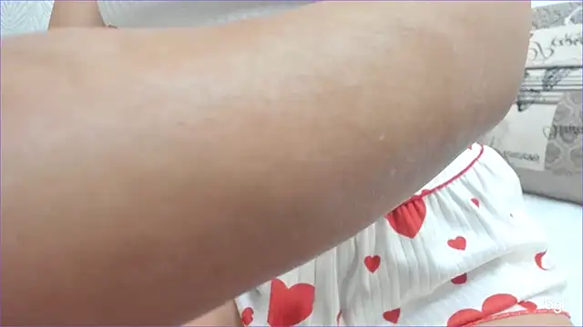 Snapshot of Hanah_cho_cho chatting on October 22, 3:51 am Hanah cho cho online show from October 22, 3:51 am