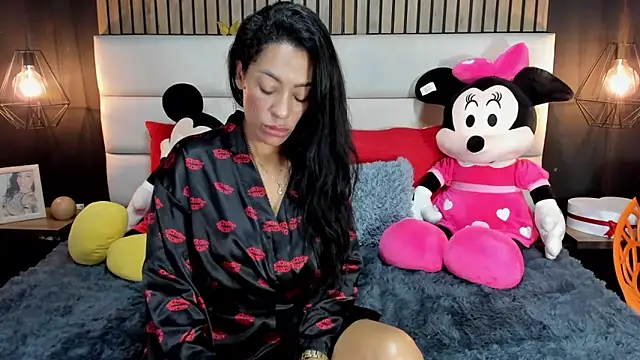 NiicolleMiller online show from February 27, 7:26 pm