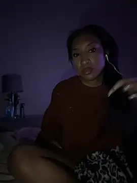 Snapshot of Iceblanca chatting on February 12, 8:27 am Iceblanca online show from February 12, 8:27 am