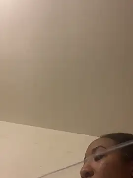 Snapshot of Iceblanca chatting on February 16, 6:32 am Iceblanca online show from February 16, 6:32 am