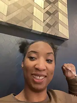 Snapshot of Iceblanca chatting on February 26, 12:14 pm Iceblanca online show from February 26, 12:14 pm