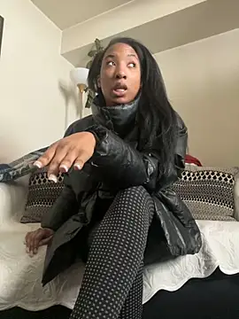 Snapshot of Iceblanca chatting on February 28, 8:39 pm Iceblanca online show from February 28, 8:39 pm