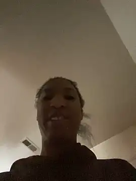 Snapshot of Iceblanca chatting on March 1, 9:59 pm Iceblanca online show from March 1, 9:59 pm