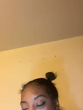 Snapshot of Iceblanca chatting on March 9, 7:45 am Iceblanca online show from March 9, 7:45 am