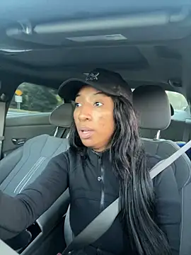 Snapshot of Iceblanca chatting on November 26, 9:27 pm Iceblanca online show from November 26, 9:27 pm