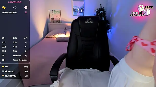 Snapshot of MelisaCoy chatting on December 20, 4:57 pm MelisaCoy online show from December 20, 4:57 pm