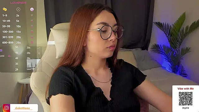 dakottaa  online show from March 6, 12:10 am