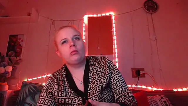 Karolina love  online show from January 9, 11:34 pm