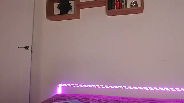 Karolina love  online show from November 23, 5:35 pm