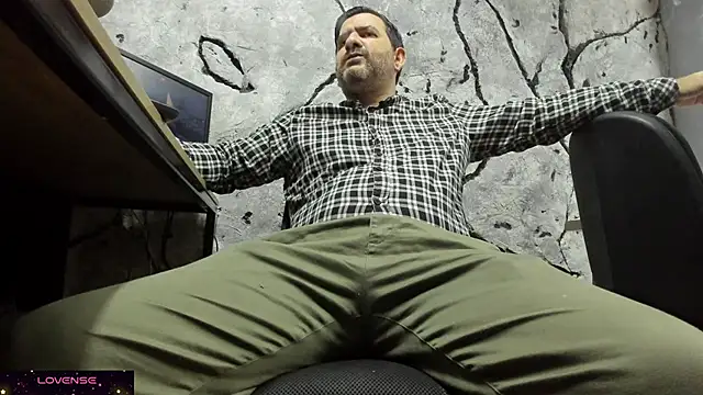 Maxi TheBigDaddy online show from September 24, 10:29 am