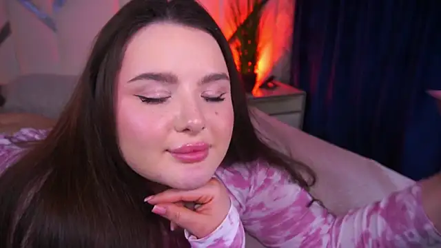 CuteAmberr online show from March 11, 5:27 am