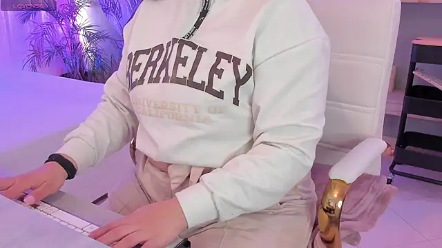 scarlet miller1 online show from November 11, 12:38 pm