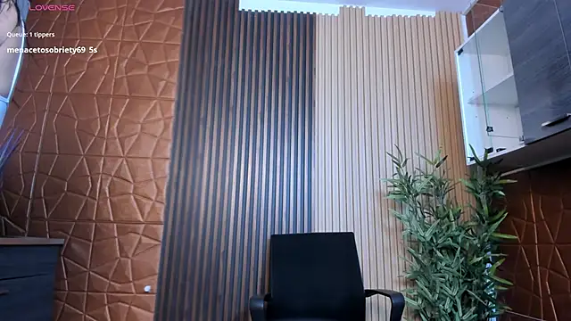 charlottewhitte online show from January 27, 11:11 am