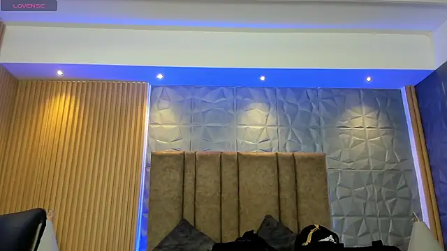 charlottewhitte online show from September 27, 12:21 pm