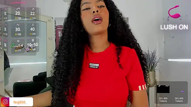 Snapshot of HOTBLACKANDWHITE2 chatting on December 29, 5:12 pm HOTBLACKANDWHITE2 online show from December 29, 5:12 pm