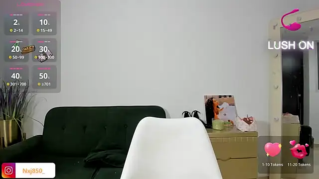 Snapshot of HOTBLACKANDWHITE2 chatting on March 22, 8:04 pm HOTBLACKANDWHITE2 online show from March 22, 8:04 pm