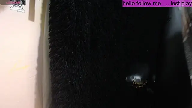 Snapshot of toxxxic_cams chatting on March 9, 7:34 am toxxxic cams online show from March 9, 7:34 am