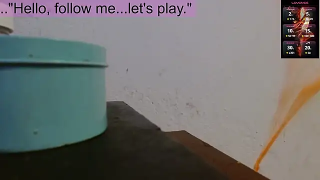 Snapshot of toxxxic_cams chatting on October 12, 12:48 pm toxxxic cams online show from October 12, 12:48 pm