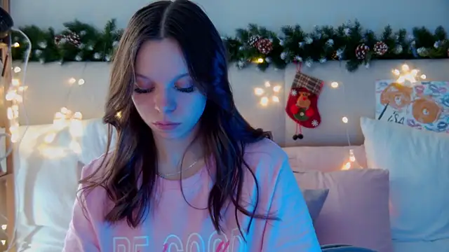 ElisabethDavis online show from December 28, 12:57 am