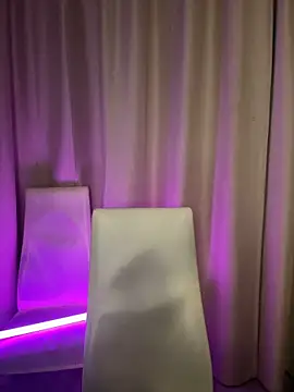 Your insomniya online show from February 8, 9:46 pm