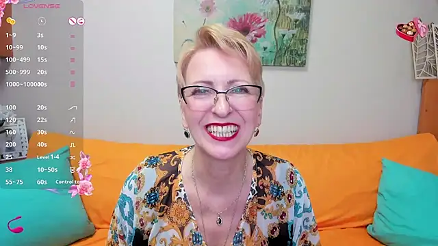 Snapshot of iamyourdream89 chatting on February 18, 7:52 pm iamyourdream89 online show from February 18, 7:52 pm