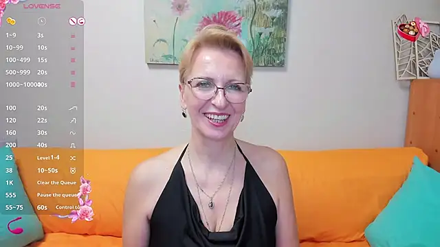 Snapshot of iamyourdream89 chatting on March 13, 7:20 am iamyourdream89 online show from March 13, 7:20 am