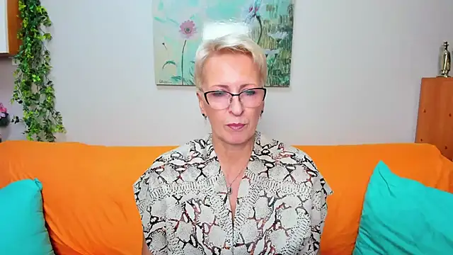 Snapshot of iamyourdream89 chatting on September 22, 11:34 am iamyourdream89 online show from September 22, 11:34 am