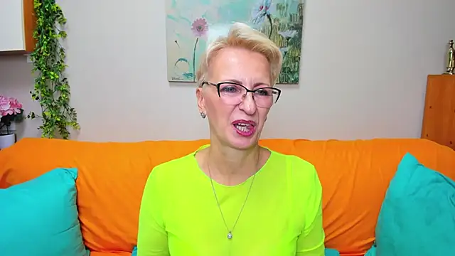 Snapshot of iamyourdream89 chatting on September 27, 9:25 am iamyourdream89 online show from September 27, 9:25 am