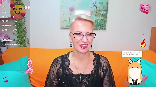 Snapshot of iamyourdream89 chatting on October 28, 11:03 am iamyourdream89 online show from October 28, 11:03 am