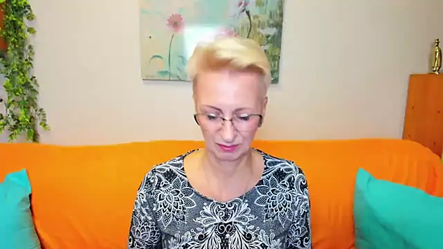 Snapshot of iamyourdream89 chatting on November 2, 12:29 pm iamyourdream89 online show from November 2, 12:29 pm