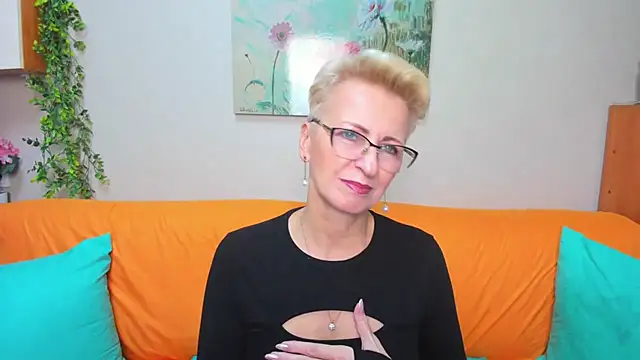 Snapshot of iamyourdream89 chatting on November 14, 12:48 pm iamyourdream89 online show from November 14, 12:48 pm