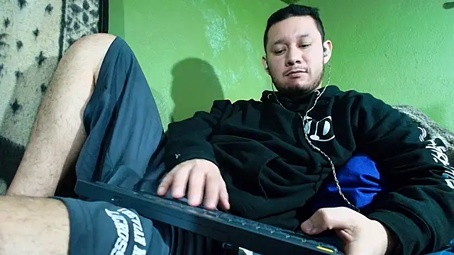 sweet cock28 online show from January 12, 5:54 pm