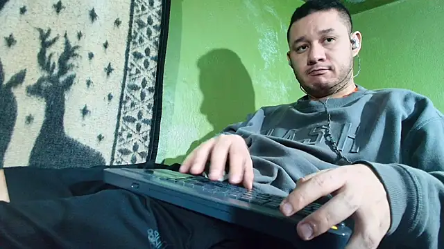 sweet cock28 online show from February 19, 3:27 pm